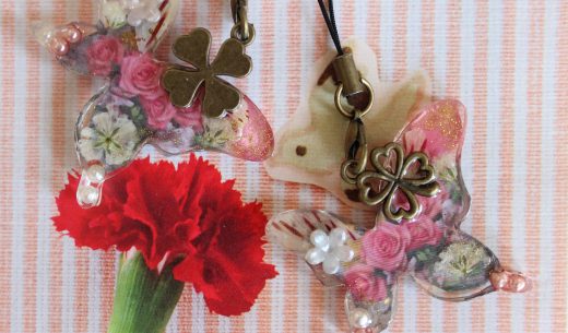 モダンウッドフレーム押し花ブーケ保存YN様押し花キーホルダ