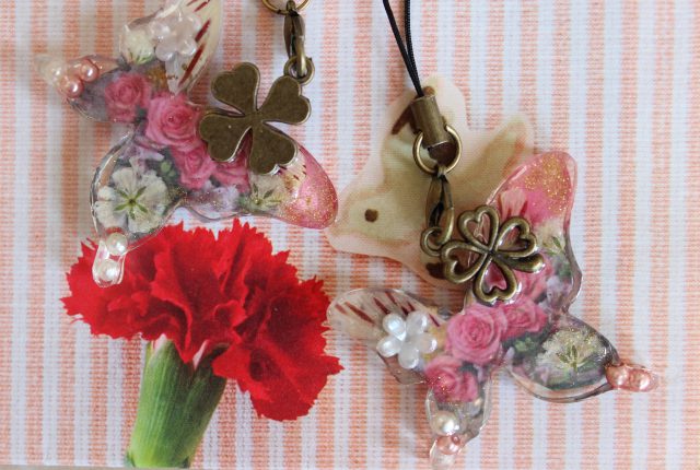モダンウッドフレーム押し花ブーケ保存YN様押し花キーホルダ
