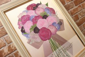 モダンウッド｜大人可愛いシャビーシックな花束が素敵な押し花額にリメイク｜完成アップ