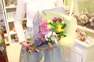 フラワーアレンジメント花束の注文｜ありがとう♪50代女性へ送別のお花注文