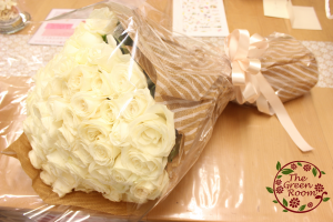 結婚式アフターブーケ名古屋白バラガラス