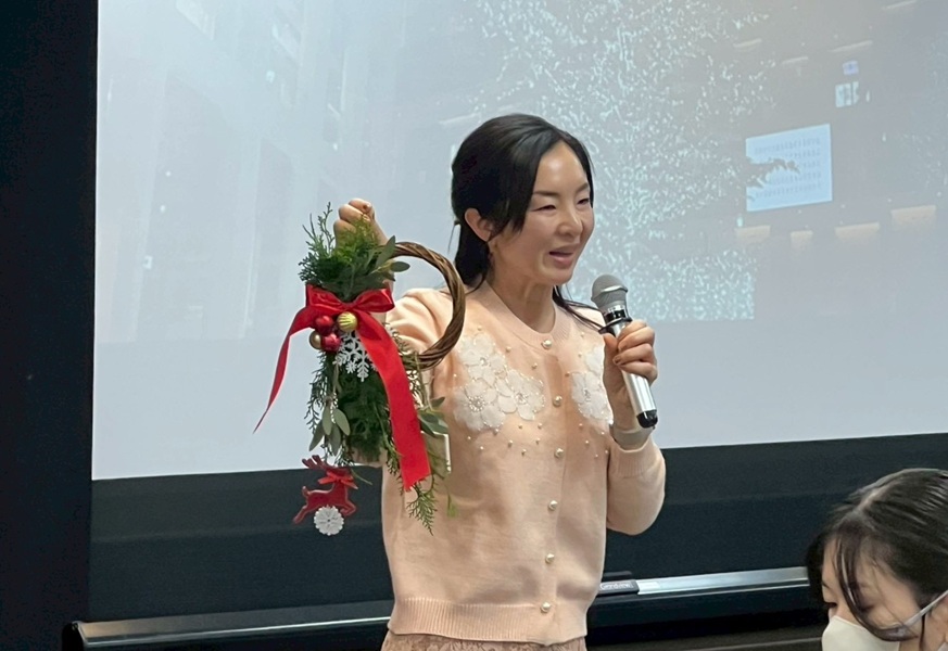 クリスマスリースづくり名古屋アトリエ兵藤由花講師